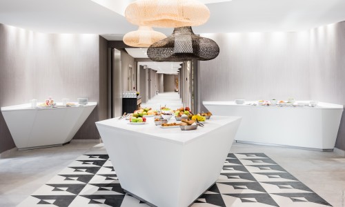 Simon Hotel