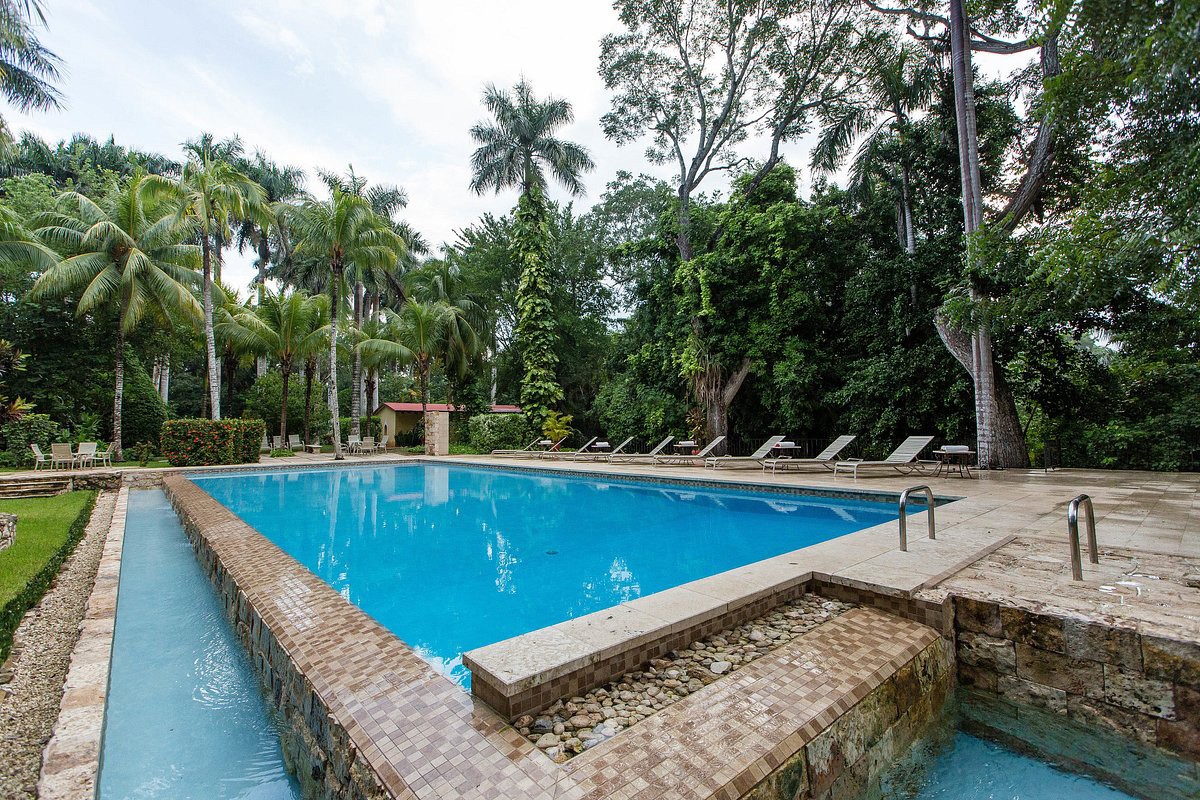 Hacienda Chichen Resort