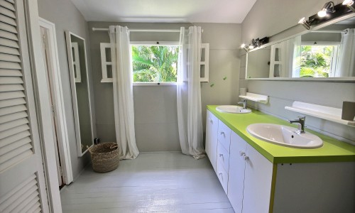 Trois-Îlets - Villa 4 ou 6 chambres en bord de mer avec piscine