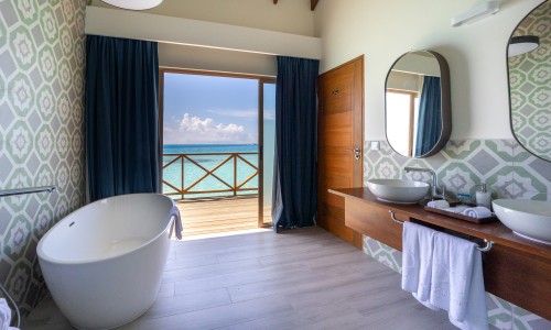 Lagoon Suite