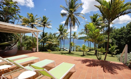 Trois-Îlets - Villa 4 ou 6 chambres en bord de mer avec piscine
