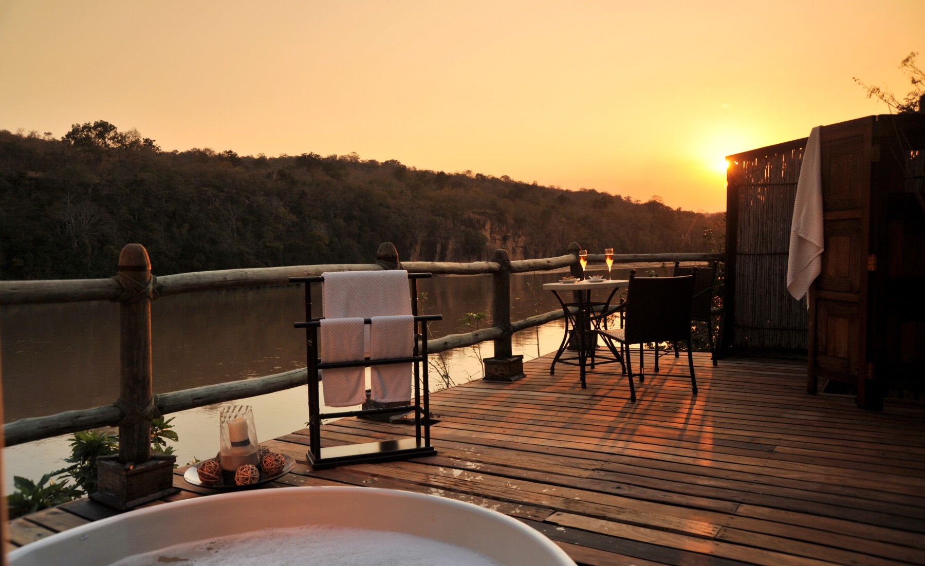 Serena Mivumo River Lodge