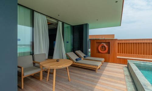 Ocean Pool Villa