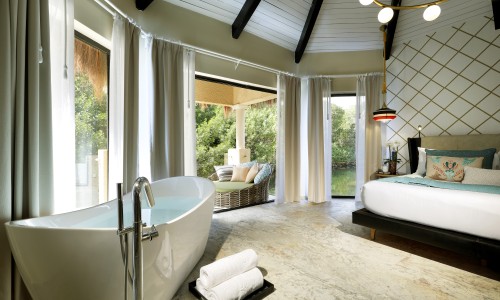 Romance Bungalow by the lake